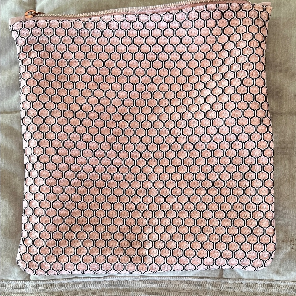 Elegant Pink Patterned Women's Bag